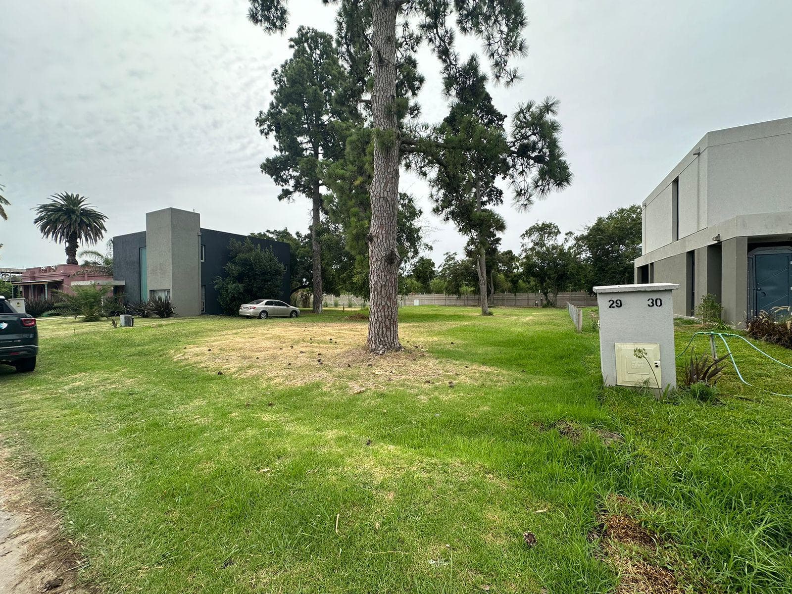 PERIMETER LOT FOR SALE IN GREENVILLE. FINANCING AVAILABLE.