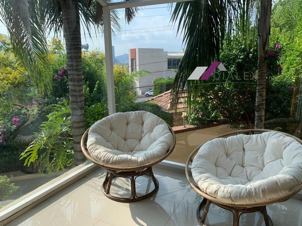 Contry La Silla - RESIDENCE FOR SALE IN THE CONTRY AREA OF GUADALUPE, N.L.
