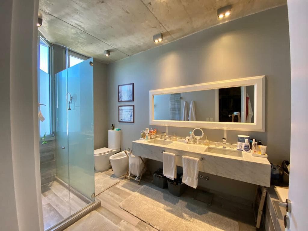 Modern House for Sale on the Water in the Barbarita Gated Community
