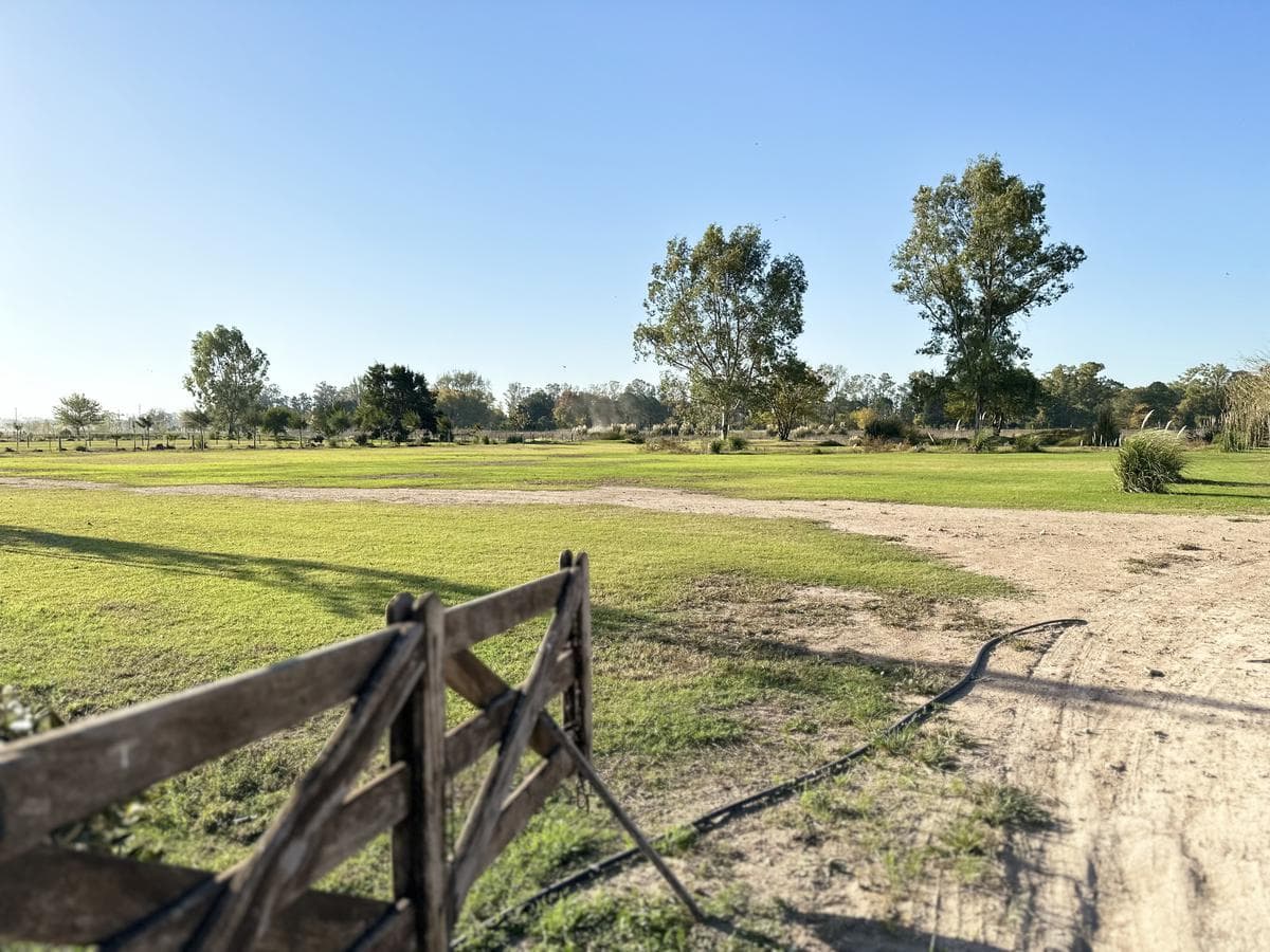 Land in La Reserva, a neighborhood of farms