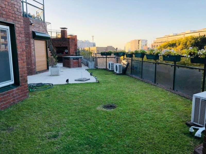 Fantastic duplex with a pool, barbecue, and garden; 2 parking spaces