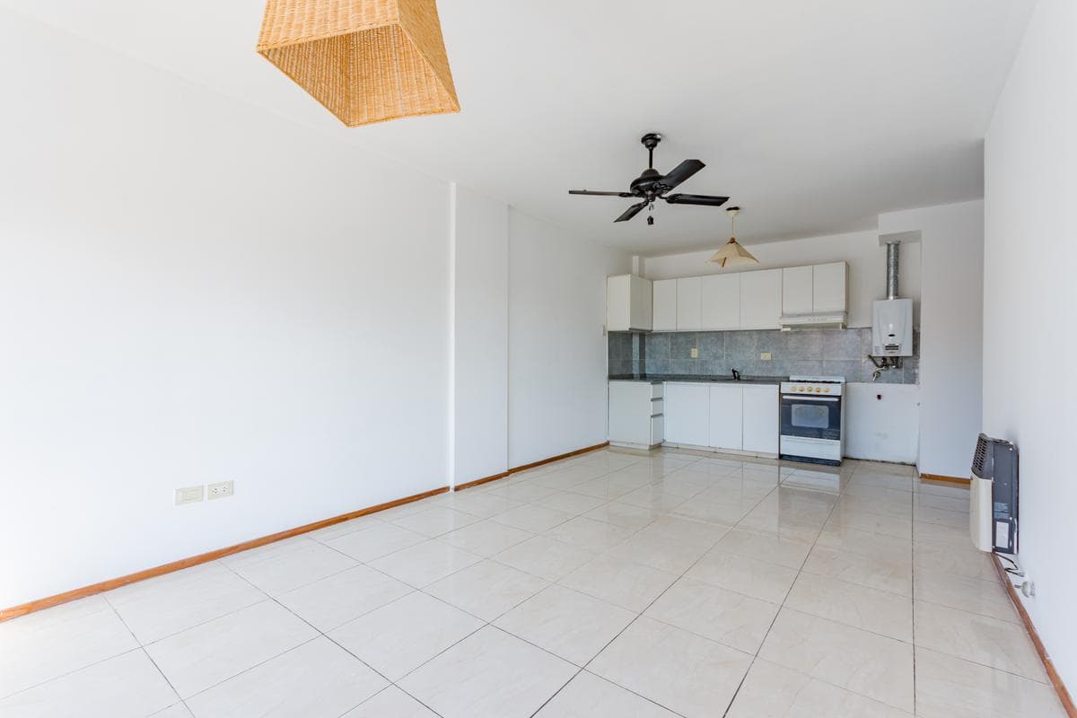 FOR SALE - 2-bedroom apartment - Echesortu, Rosario. QUALIFIES FOR A MORTGAGE.