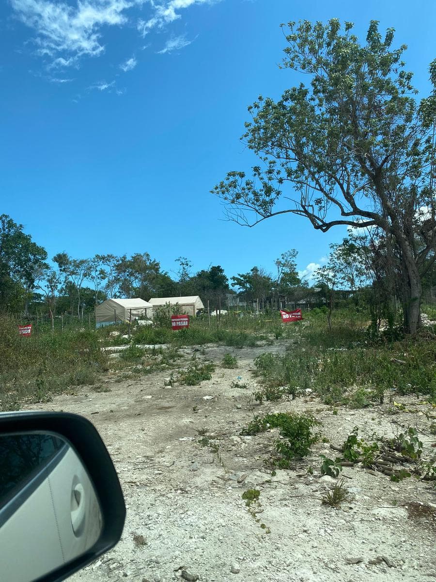 Commercial lot for sale, 6 minutes from the beach