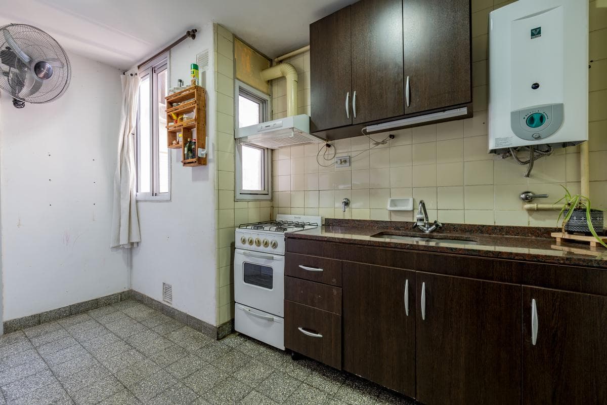 FOR SALE | TRADE - 3-bedroom apartment with a balcony facing the rear of the building - Martin, Rosario.