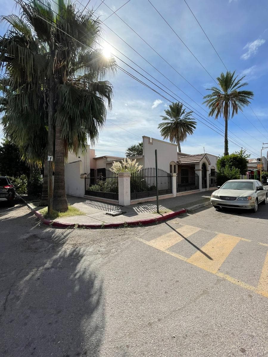 House for sale in Santa Ana, Sonora.