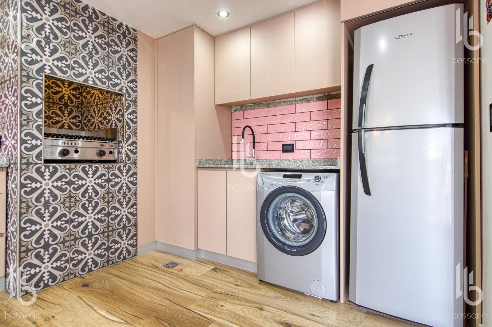 Apartment in Downtown