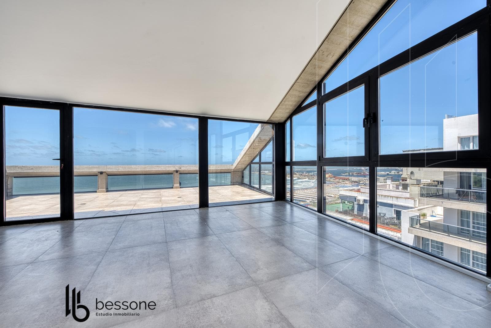 3-Room Apartment with Ocean View, Playa Grande