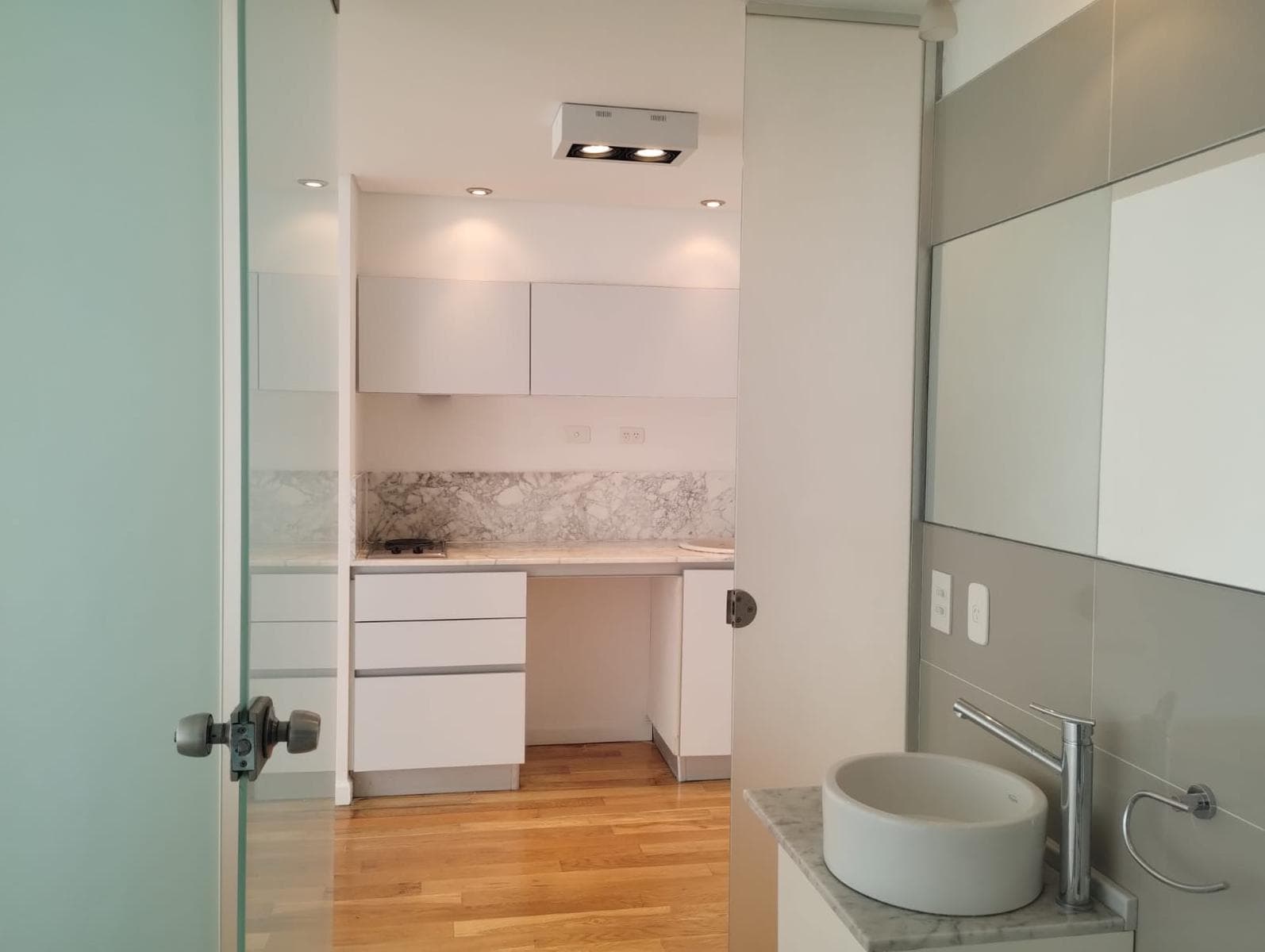 Monoambiente con cochera apto profesional en zencity Puerto Madero!!