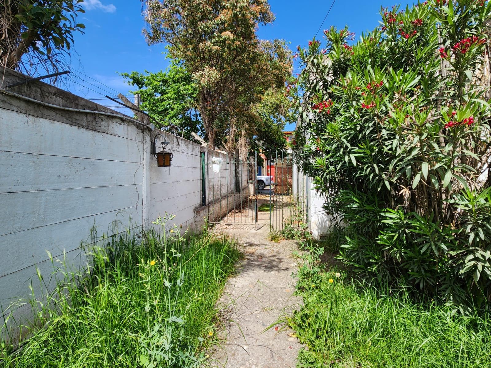 House for sale or rent with 2 commercial spaces in La Reja, 234 m²