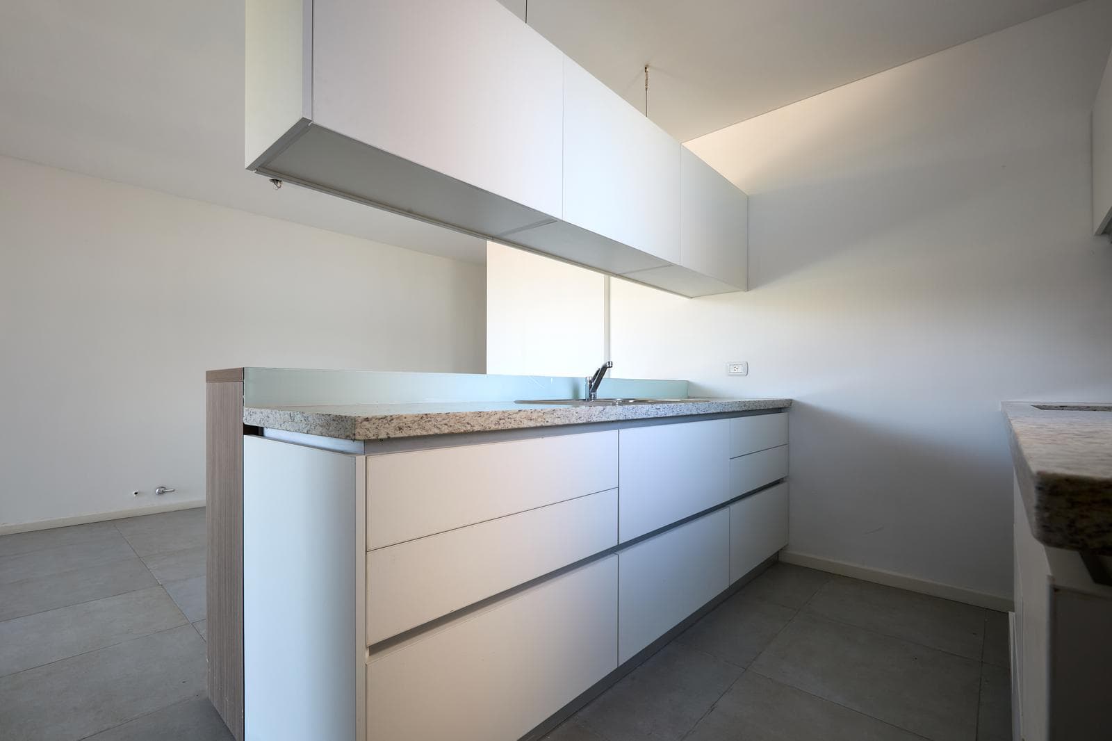 FOR SALE - Apartment - 2 bedrooms - Brand-new with a balcony - Abasto, Rosario.