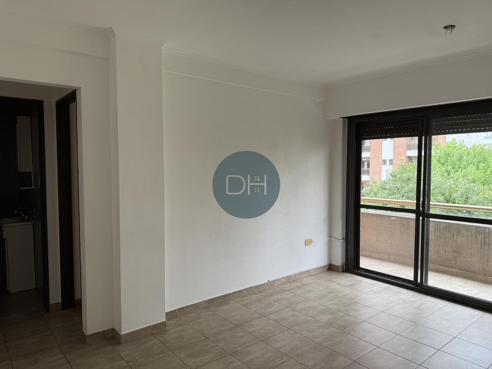 Apartment for Rent at 60 between 9th and 10th Streets, La Plata
