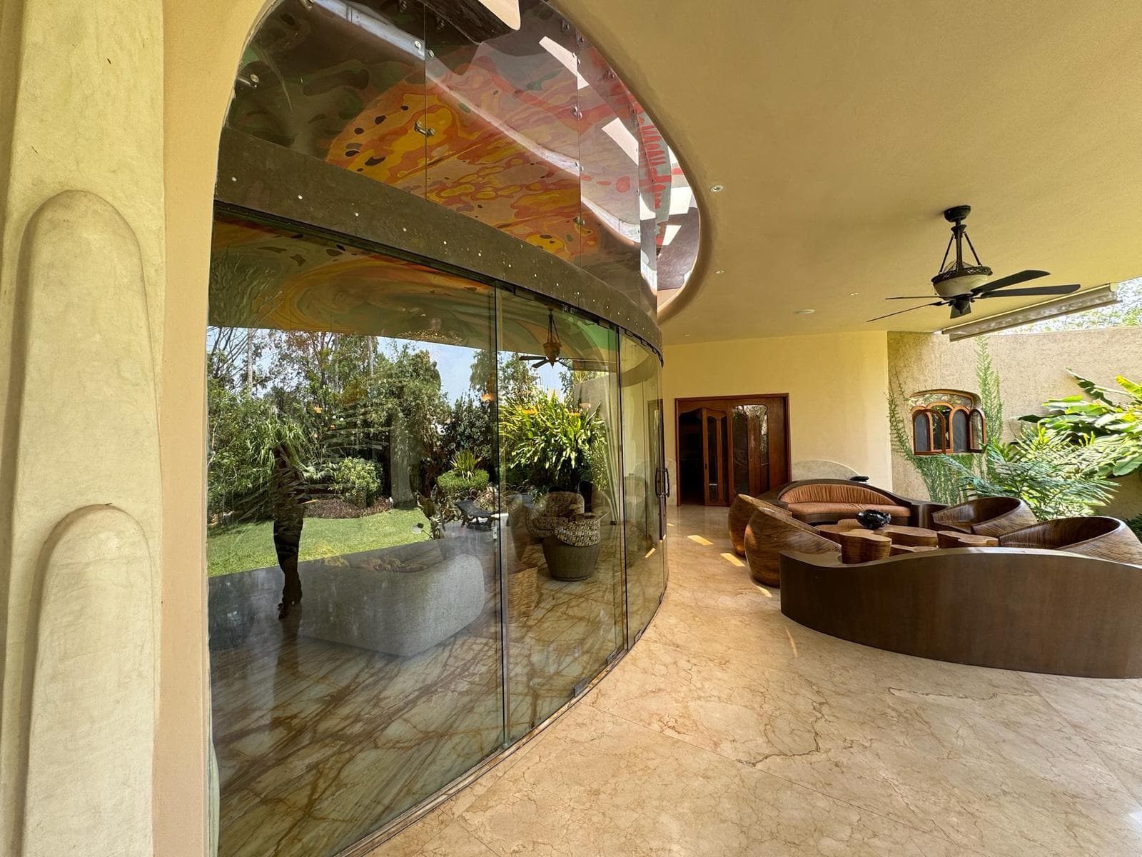 ART DECO RESIDENCE FOR SALE 2,815 m² lot | Kaleidos House |