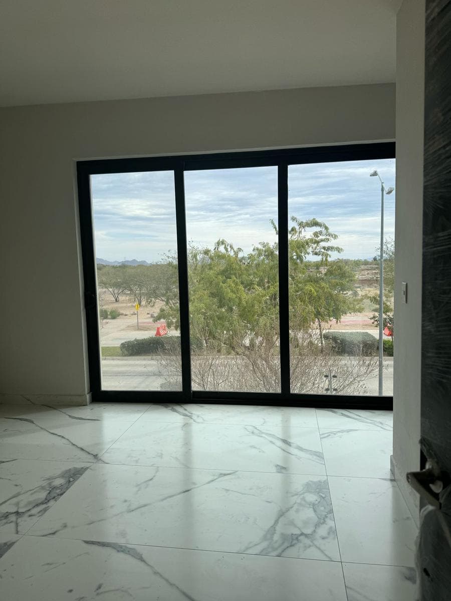 Brand-New House for Sale in Altozano Residencial