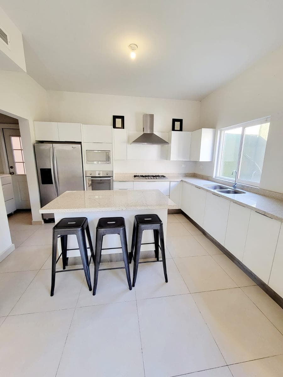 House for rent in Real de Sevilla, Hermosillo Residential Area, Sonora.