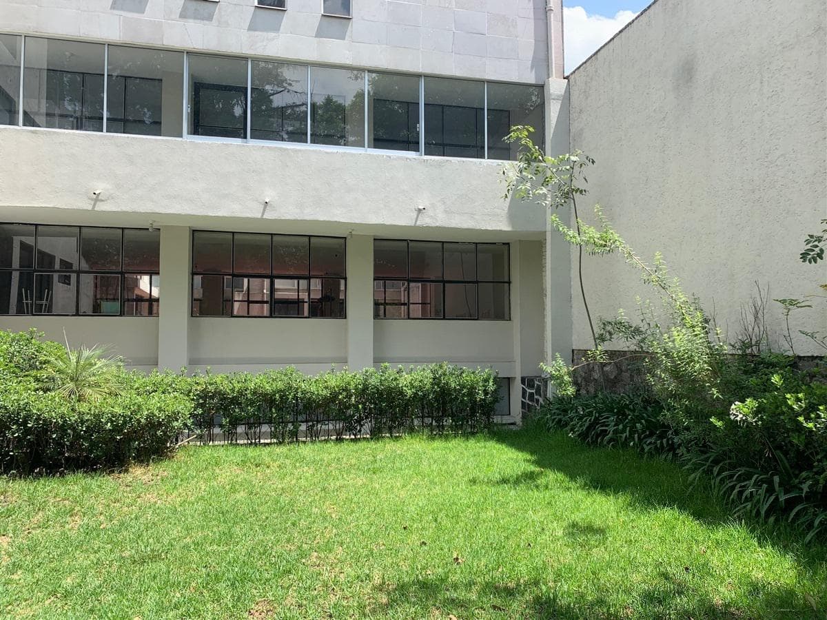 Land for Sale with House in Tecamachalco