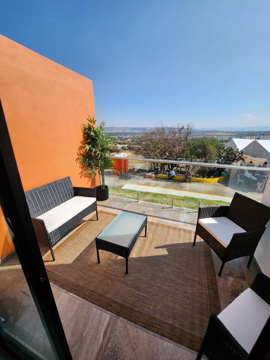 SPACIOUS APARTMENT FOR SALE IN PUERTAS DE SAN MIGUEL, QUERÉTARO