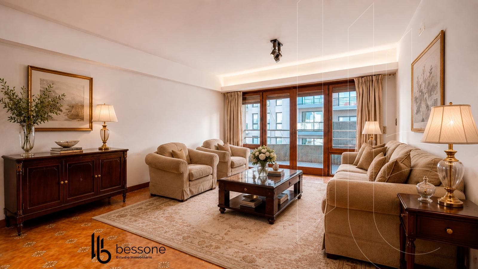 4-Room Half-Apartment with Service Quotient - Garage and Double Storage Room