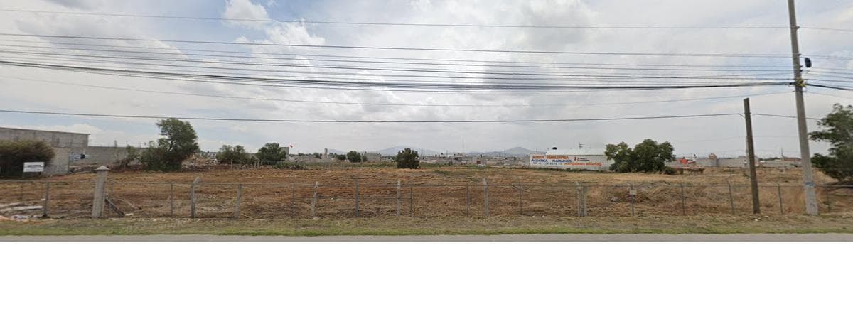 Land for SALE Along the Mexico City–Pachuca Federal Highway (unencumbered). Zoned for urban corridor use