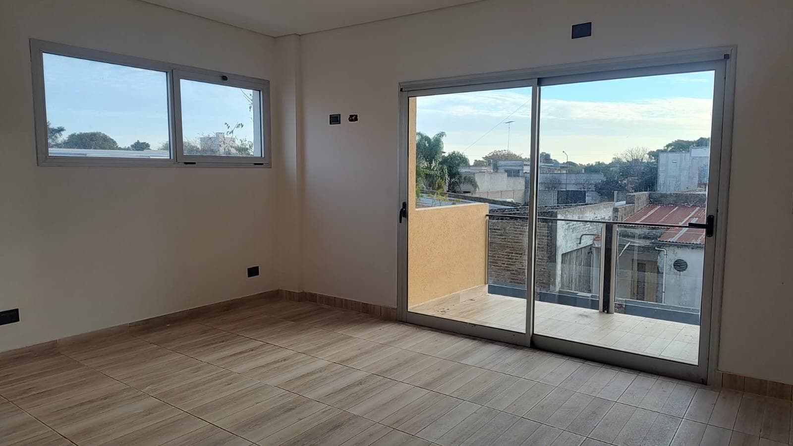 Pre-sale: 1-, 2-, and 3-room apartments in Downtown Lobos