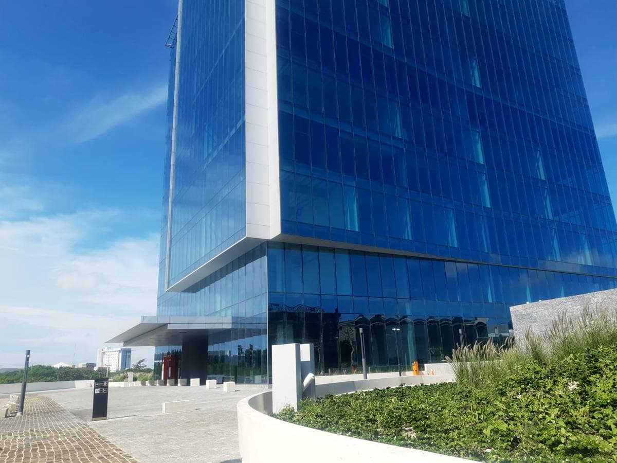Modern Offices in TORRE UNO-Vía Montejo, For Sale, 164 m², Technology