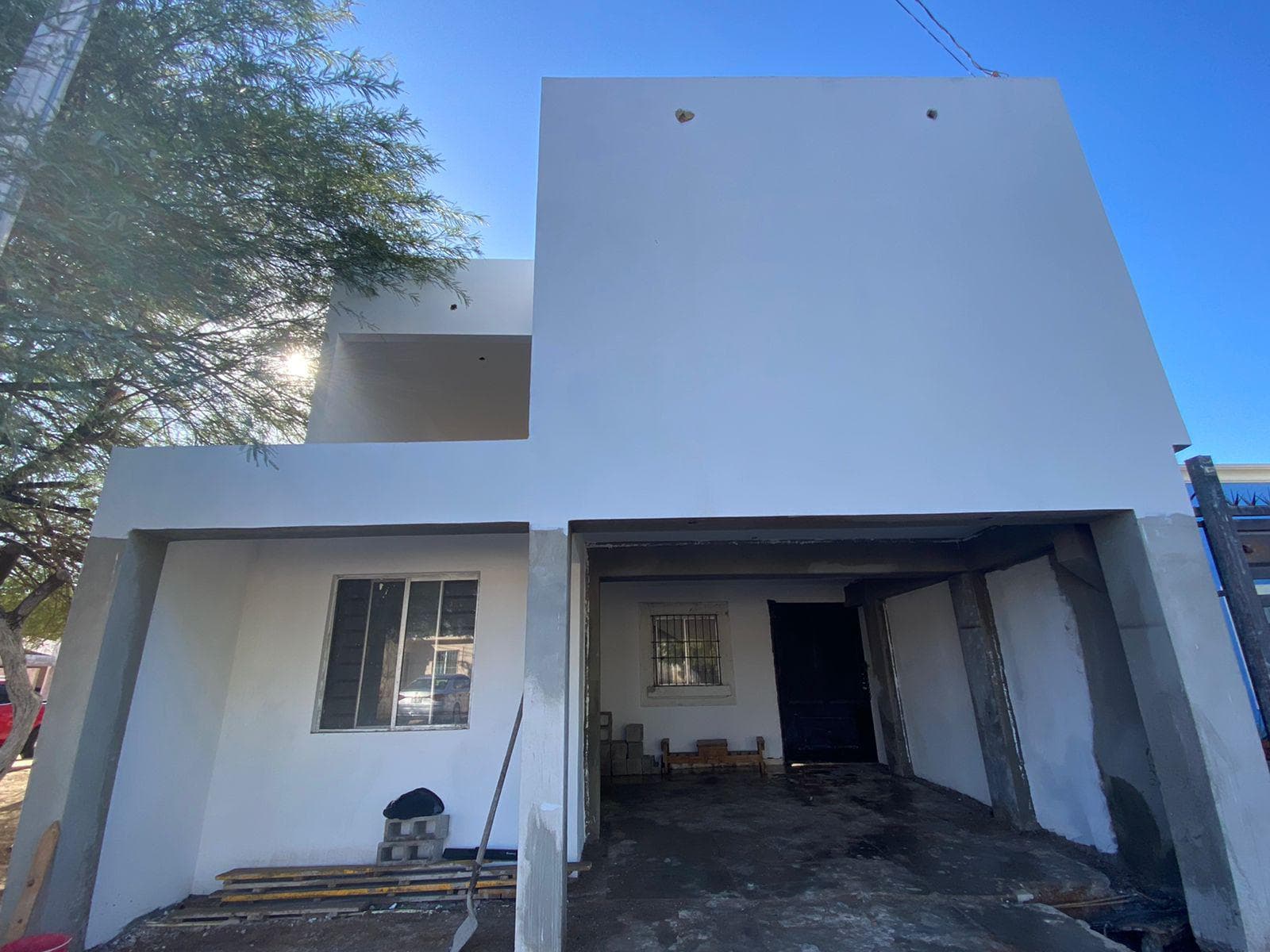 House for Sale in the Casa Bonita Neighborhood