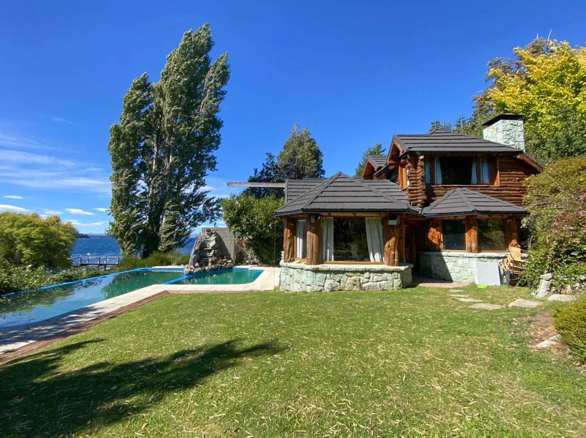 House on the Shores of Lake Nahuel Huapi in Bariloche