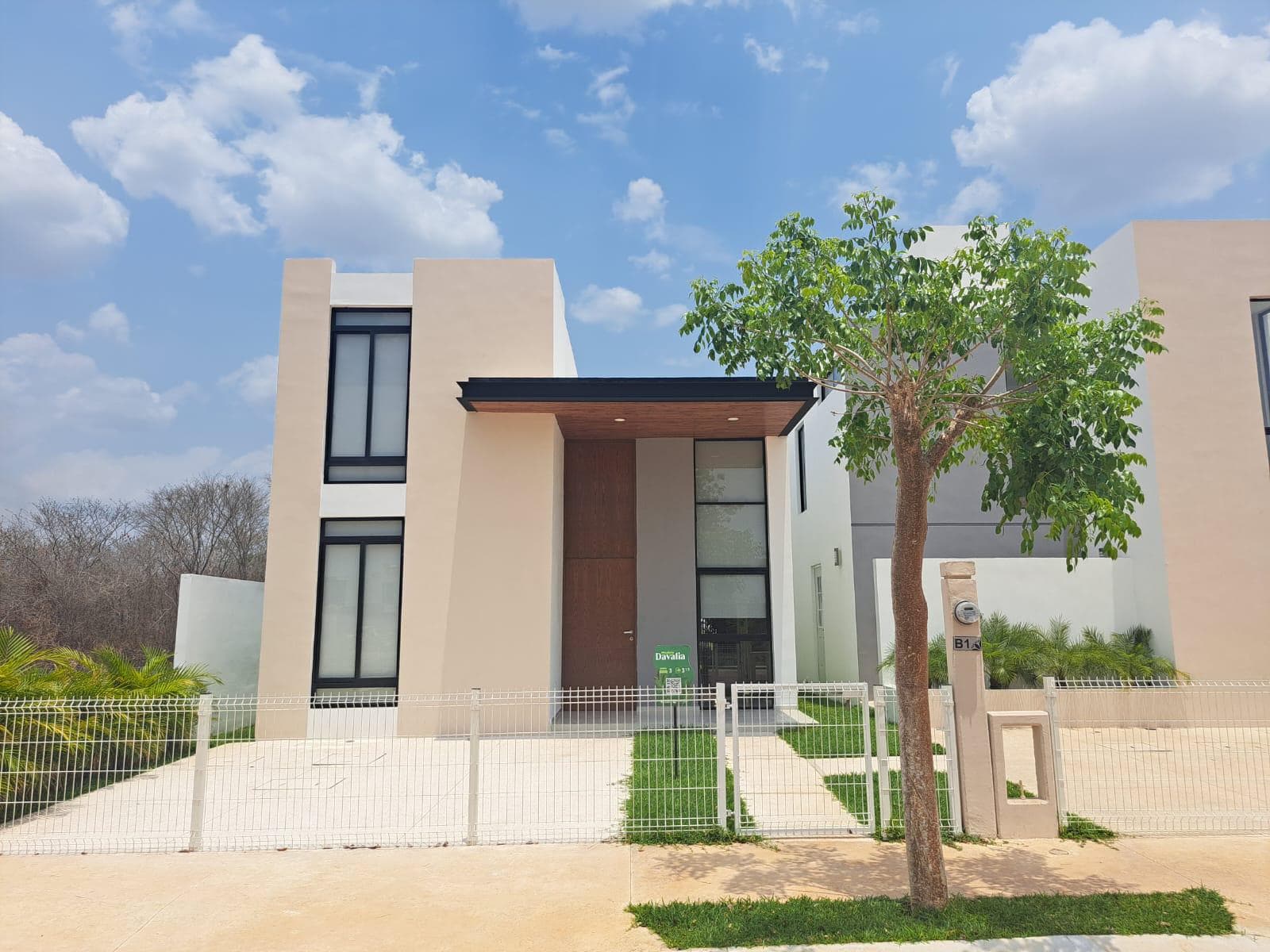 House in Bosques de Cholul (Davalia Model)