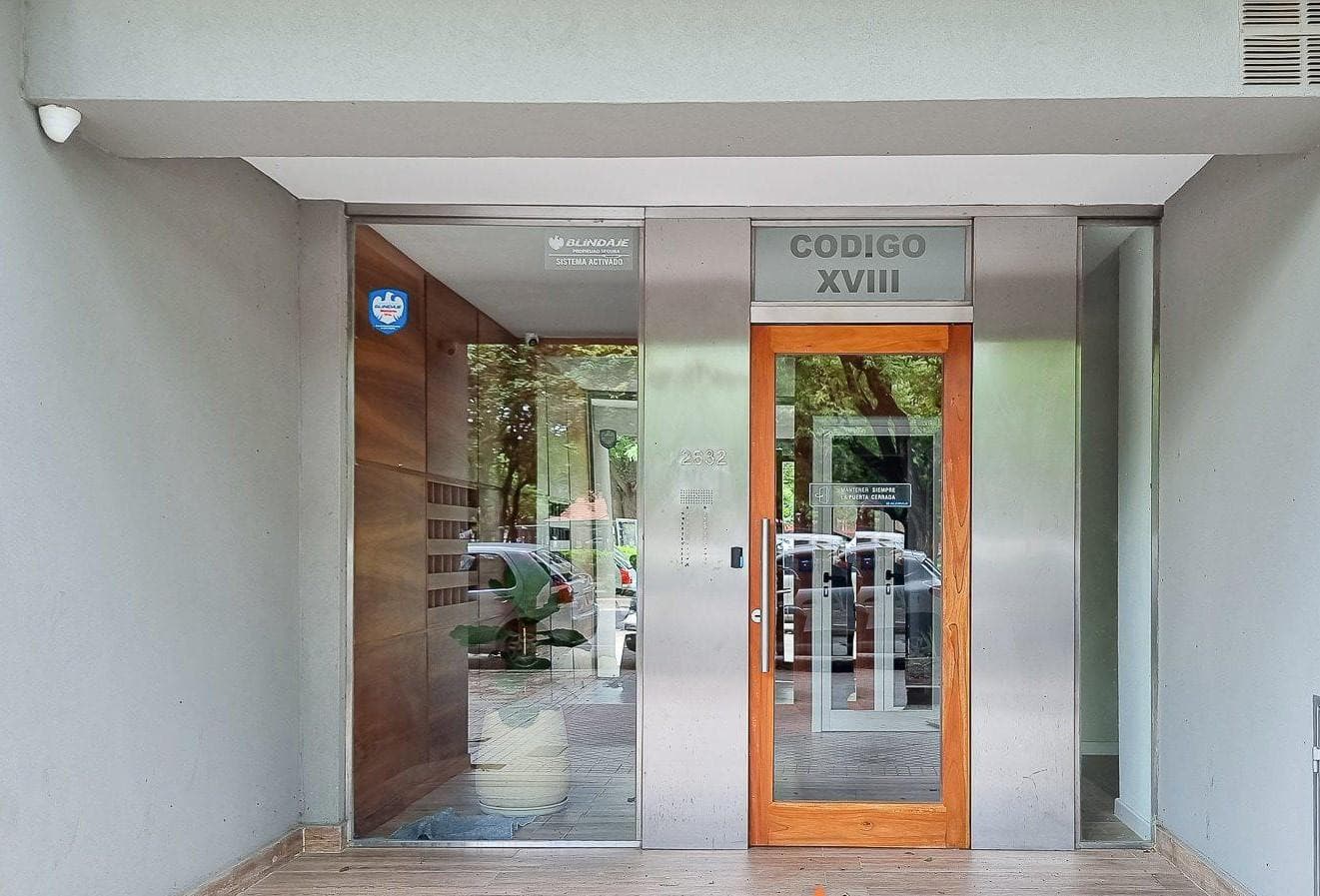 On Pellegrini Avenue - Financing!