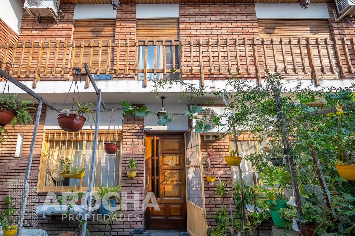 PH at Urquiza 50, Quilmes West