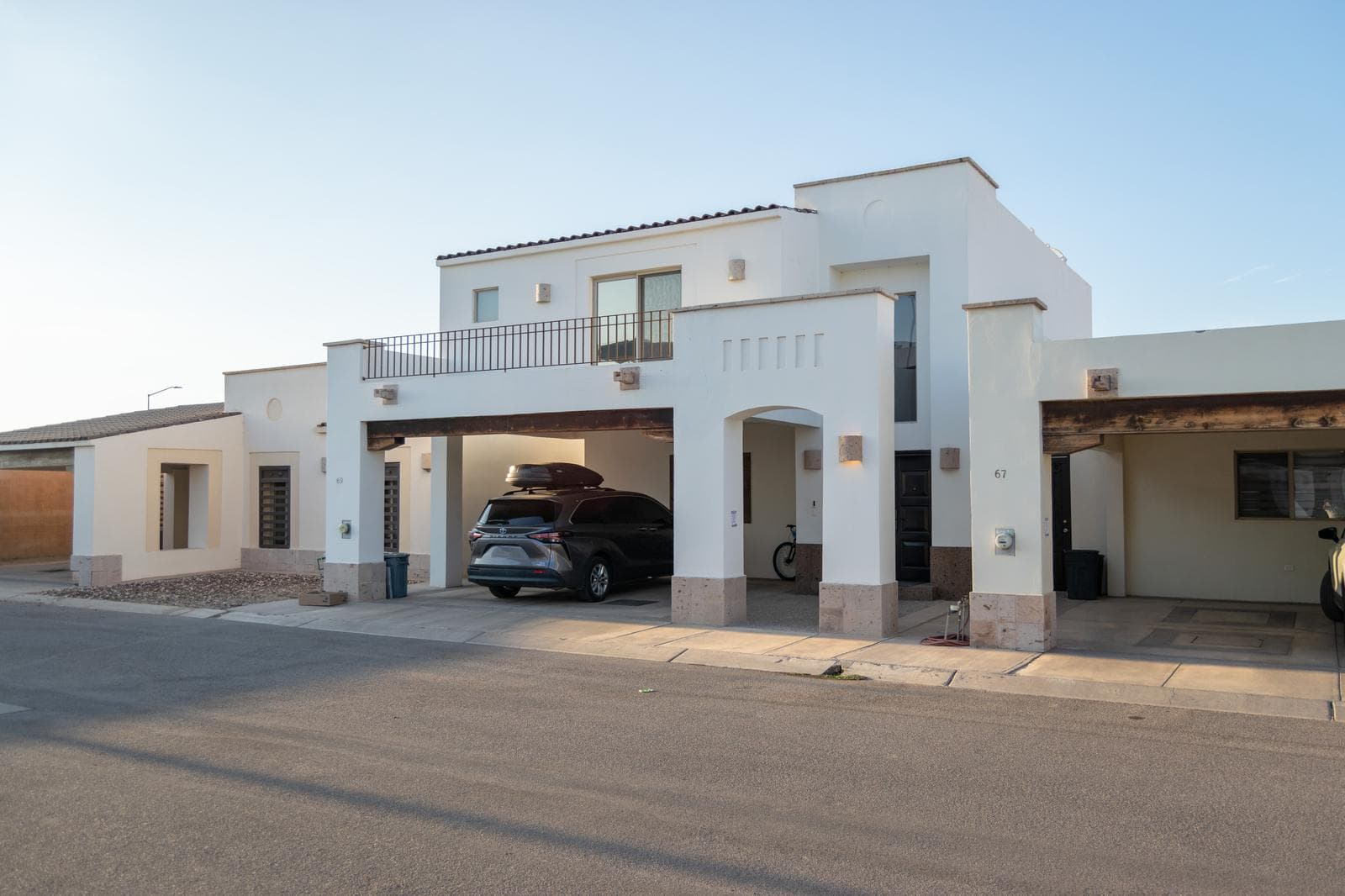 House for sale in La Encantada, a private residential community called Tesoros. La Encantada, a private residential community called Tesoros.