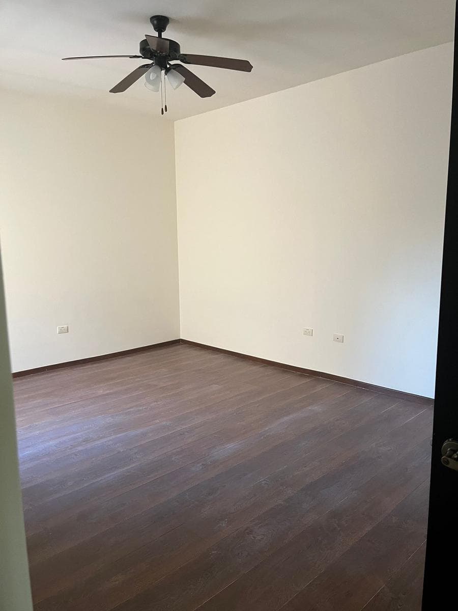 House for Sale in Western La Rioja