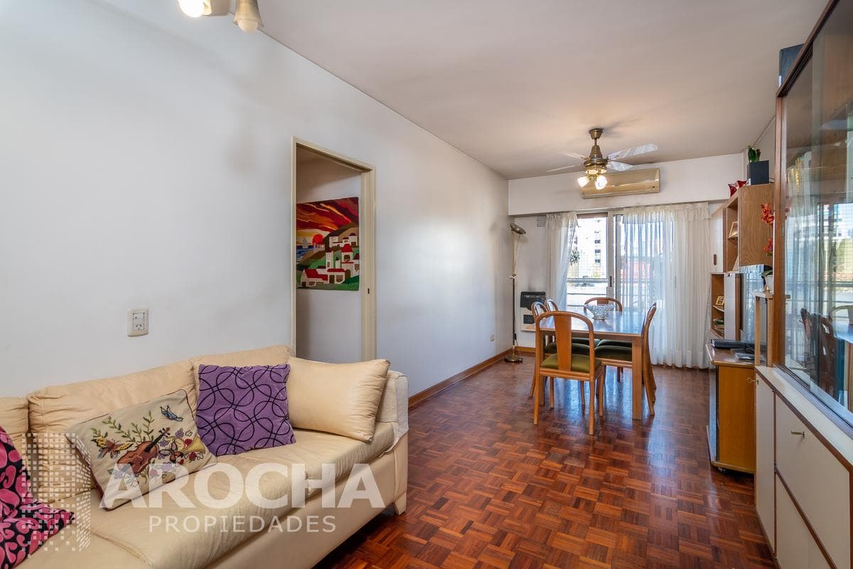 3-Bedroom Apartment for Sale with Maid's Quarters - Villa Crespo