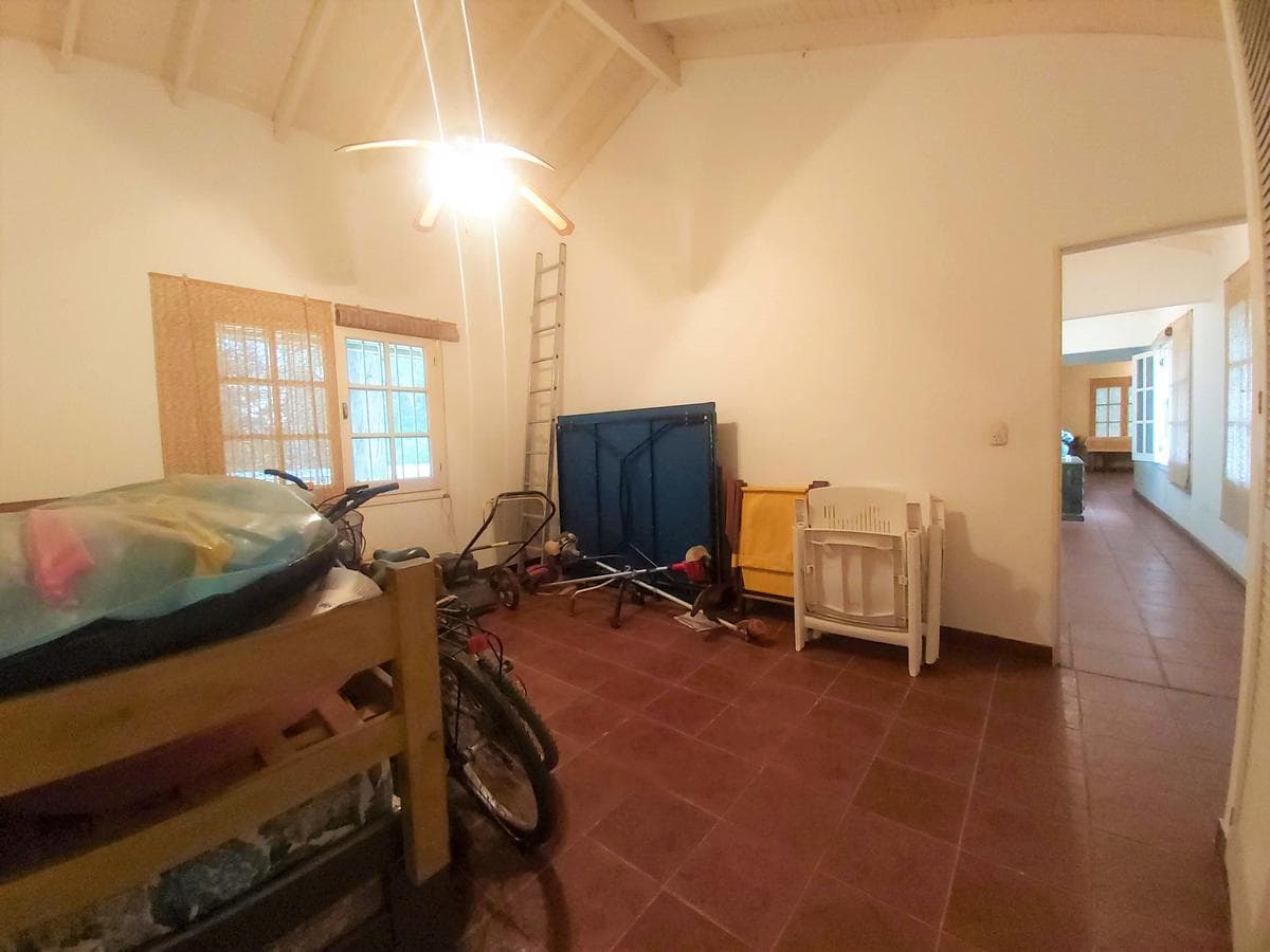 Beautiful property with a 3,000 m2 lot in the Parque Exaltación neighborhood