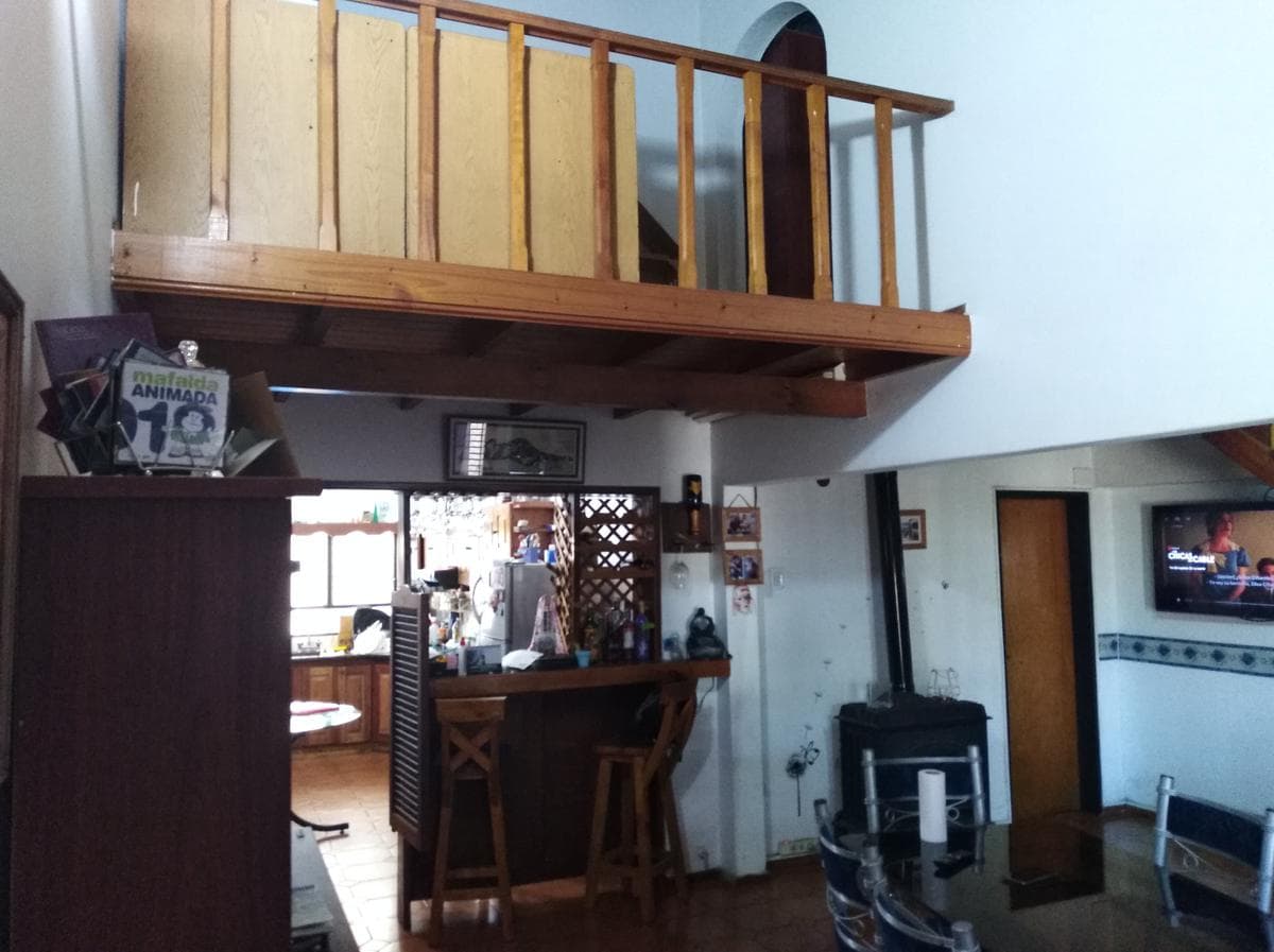 4-ROOM HOUSE FOR SALE WITH SWIMMING POOL IN QUILMES - MORTGAGE AVAILABLE