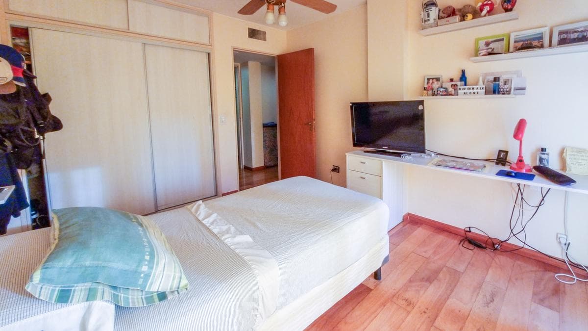Luxury 3-Bedroom Apartment with a Partial View of the River