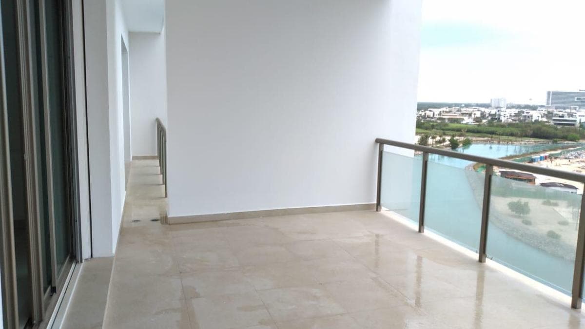 3-Bedroom Apartment for Sale with a Guest Room, Maioris, Puerto Cancún