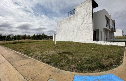 HOUSE FOR SALE IN VALLE IMPERIAL, ZAPOPÁN, JALISCO
