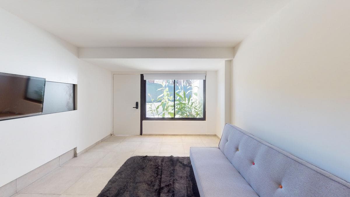 Apartment for sale in City Bell. Corner of Belgrano and 460. In good condition. Complex with amenities
