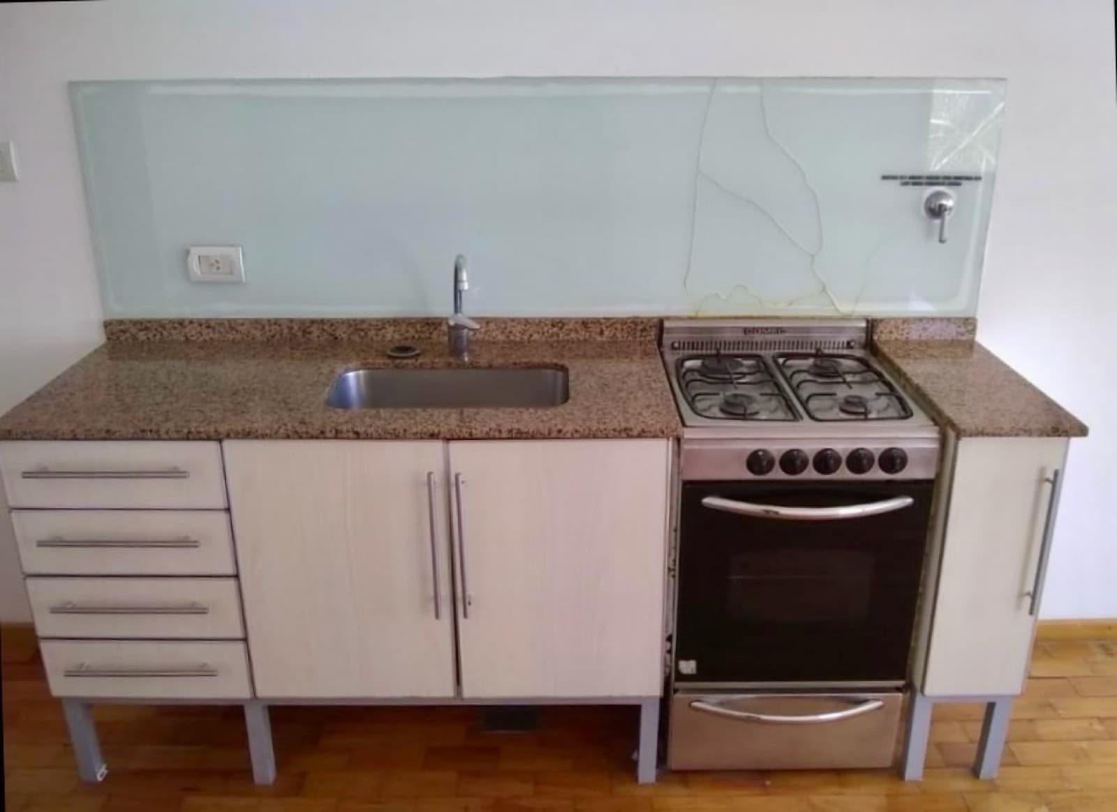 Apartment for rent at 2 between 58th and 59th. University district. La Plata