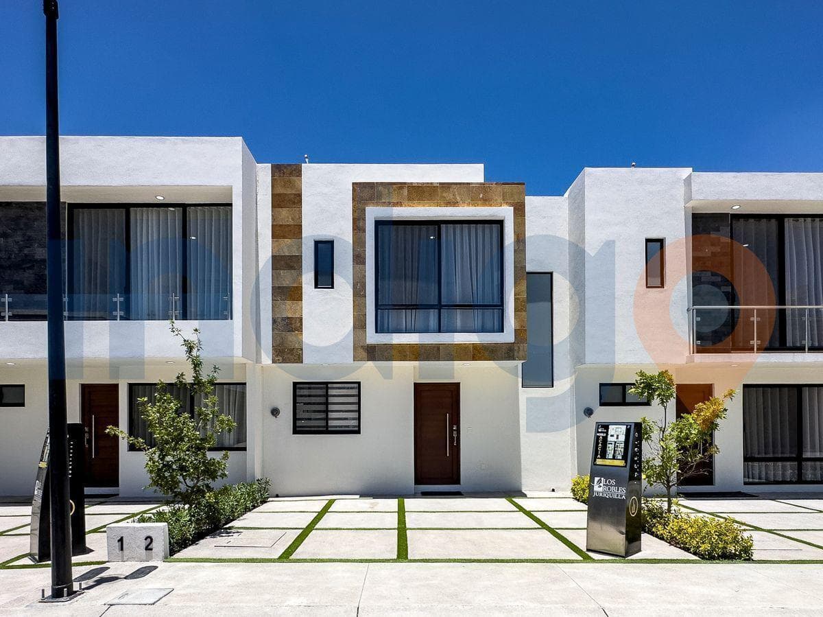 House for Sale in Los Robles Juriquilla in San Isidro Juriquilla (Acacia)