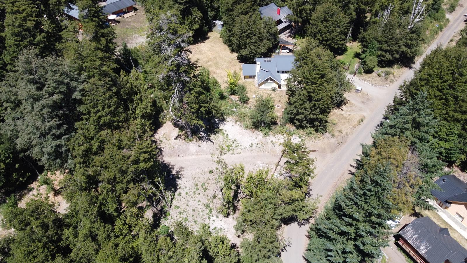FOR SALE - 928 m² UF10 lot in Lomas del Correntoso, Villa La Angostura