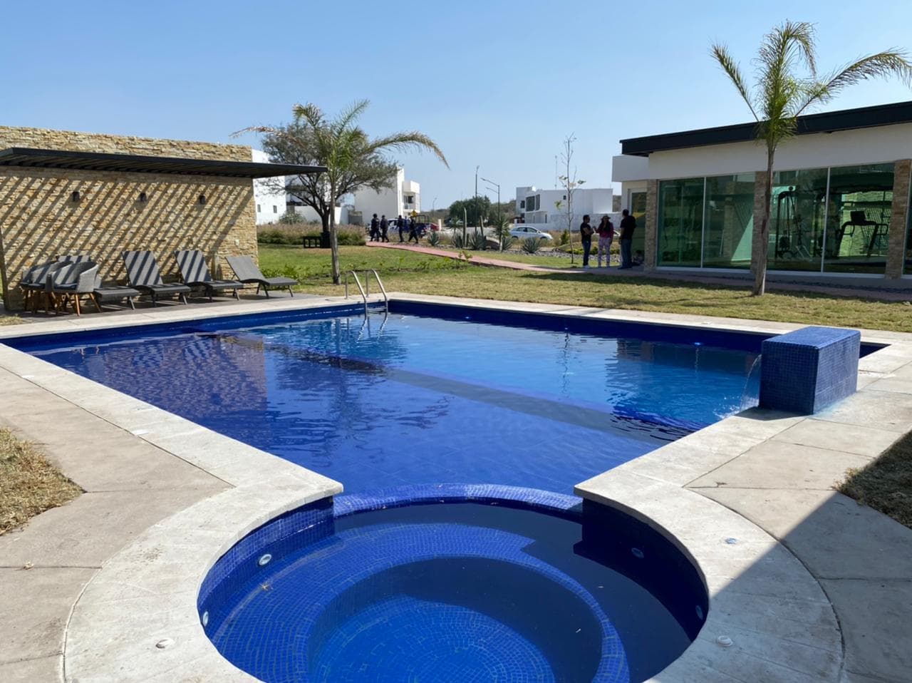 House in a condominium complex in Hacienda Obrajuelo