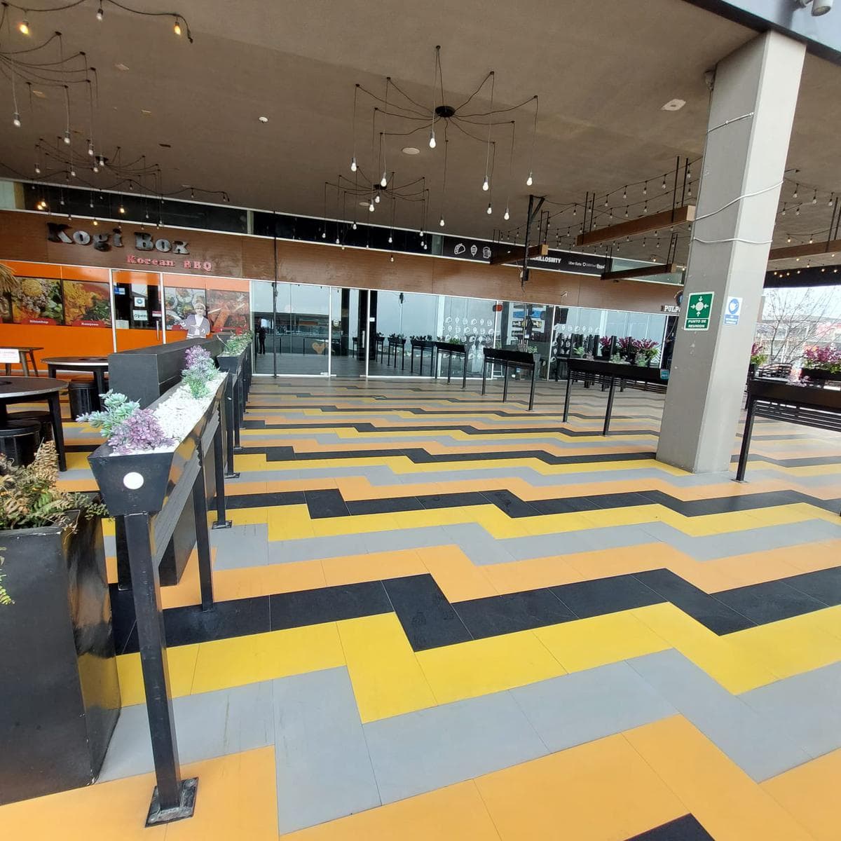 Commercial Space for Rent in Cumbres