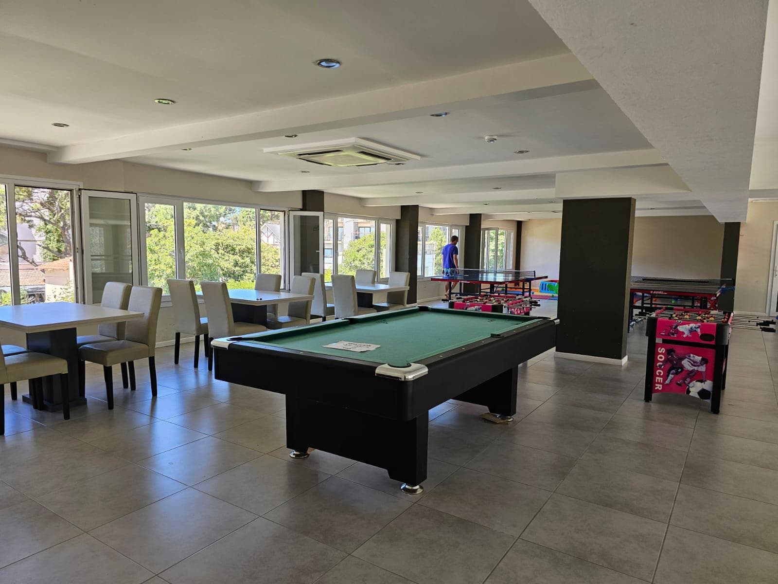 APARTMENT FOR SALE IN PINAMAR: 2-ROOM, FURNISHED