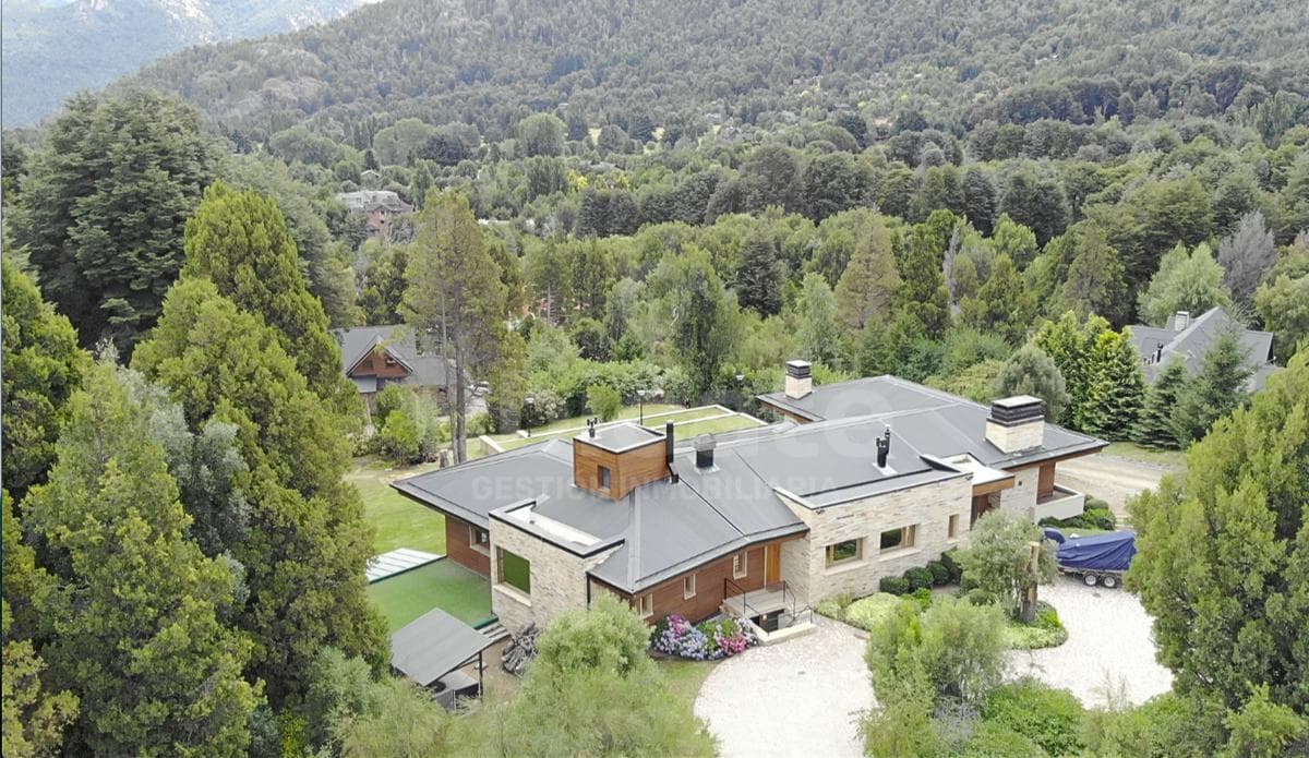 Beautiful house for sale in Arelauquen