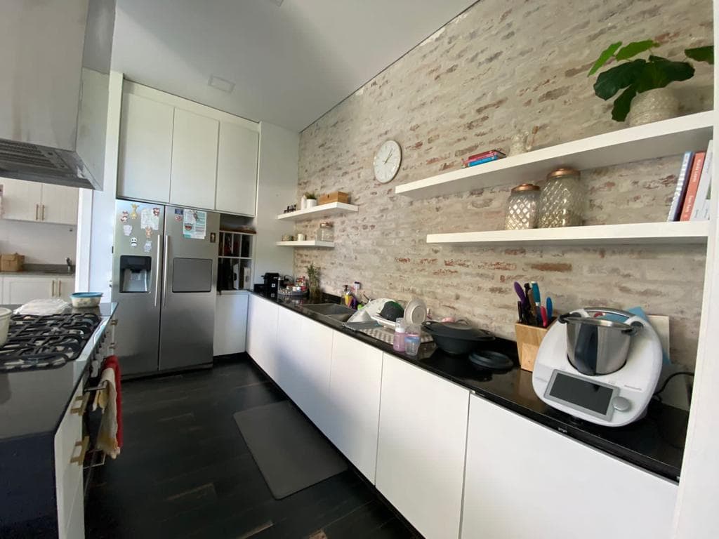 Modern House for Sale on the Water in the Barbarita Gated Community