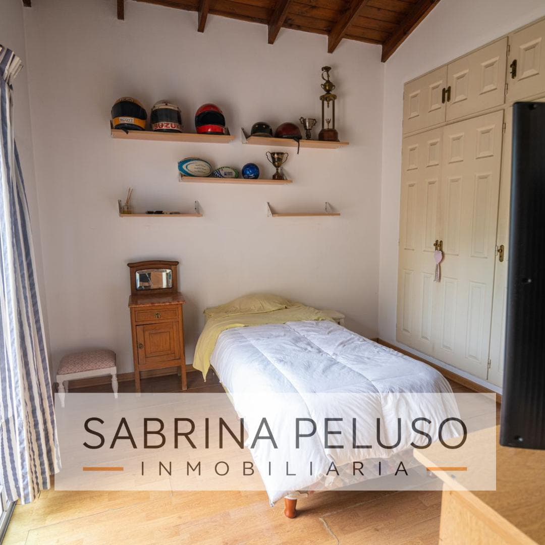 HOUSE FOR SALE IN THE EL CASCO MORENO NEIGHBORHOOD