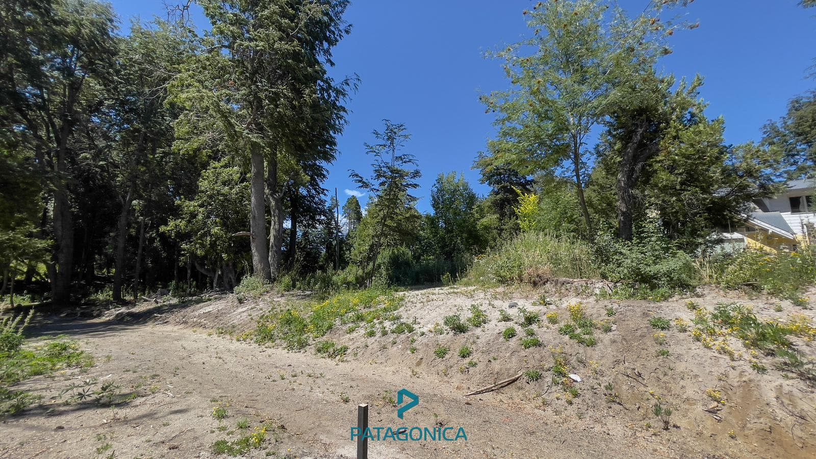 FOR SALE - 928 m² UF10 lot in Lomas del Correntoso, Villa La Angostura