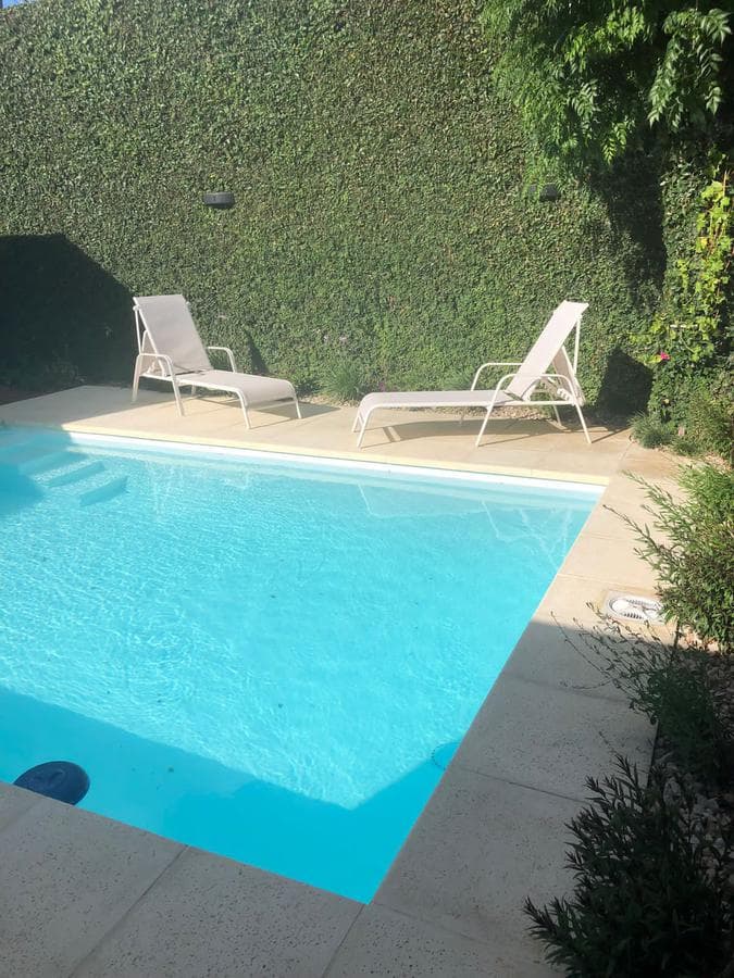 Wonderful house with a pool in the Lambertucci neighborhood, Escobar