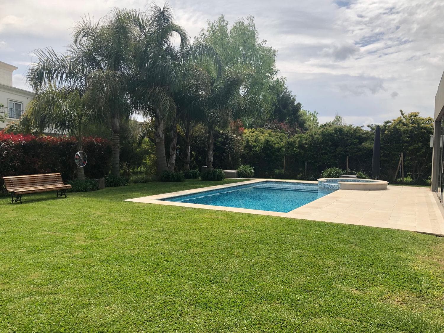 House for short-term rent in Ayres de Pilar, with 3 en-suite bedrooms and a pool.
